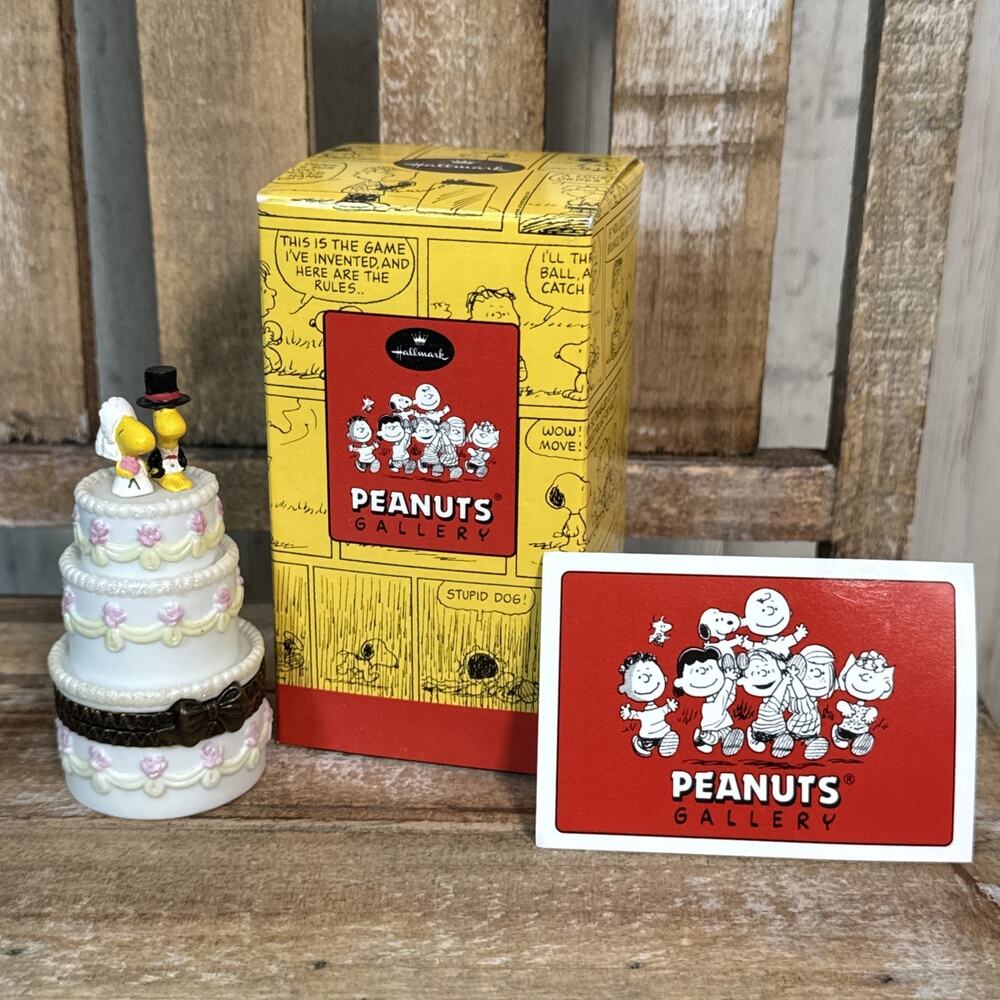 Hallmark Peanuts Gallery LOVEBIRDS Woodstock Wedding Cake Trinket Box READ